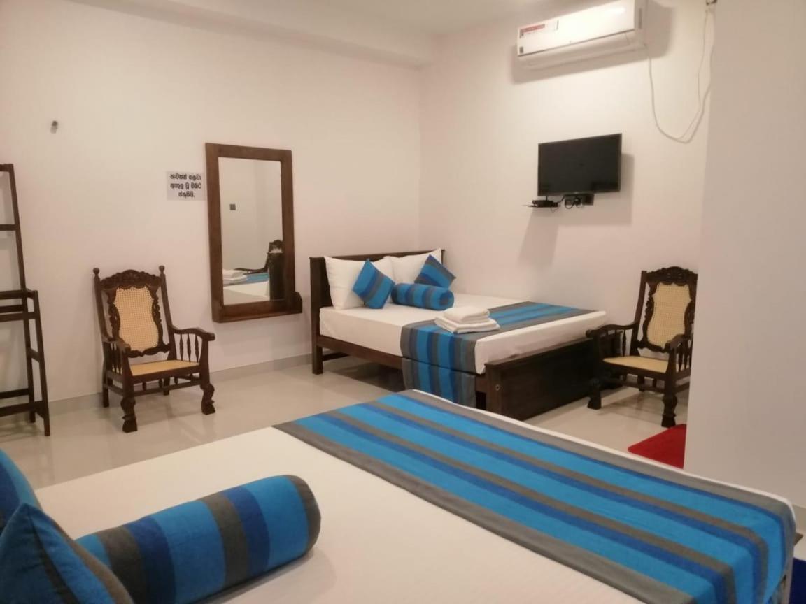 Golden Residence 아누라다푸라 외부 사진