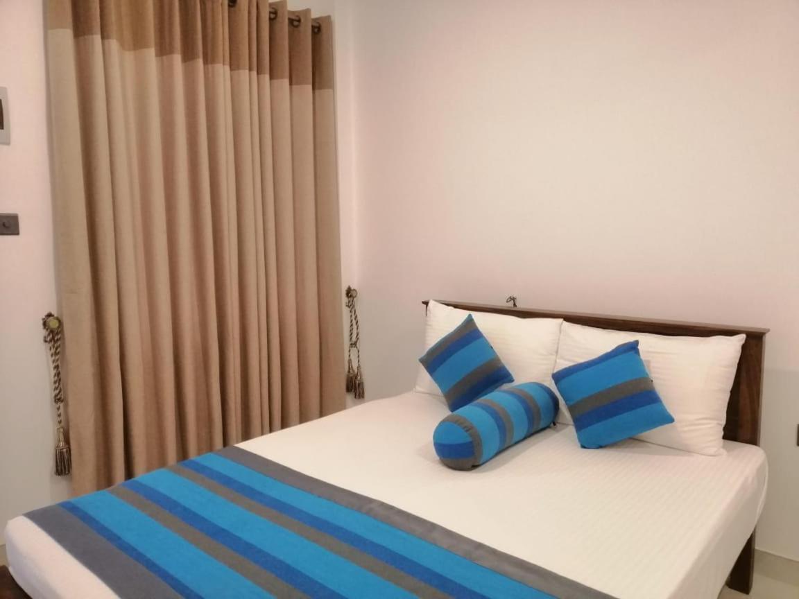 Golden Residence 아누라다푸라 외부 사진